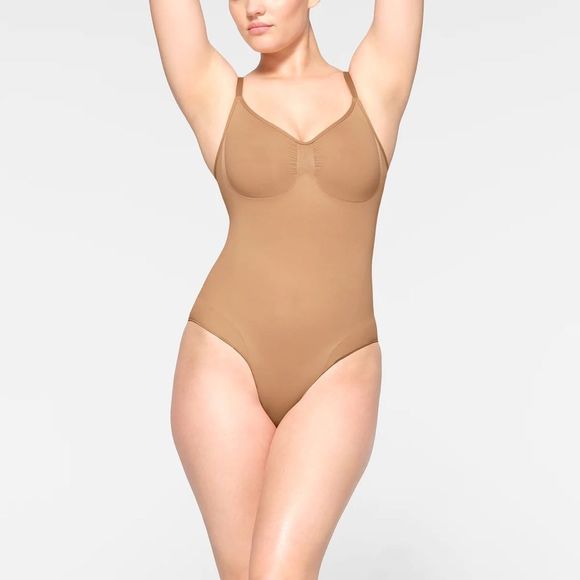 SKIMS SEAMLESS SCULPT BRIEF BODYSUIT L/XL $68 - Picture 2 of 6